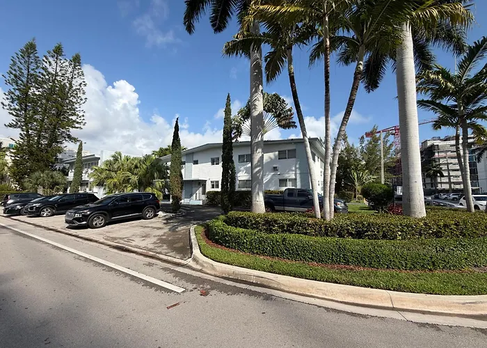 Bay Harbor Suites